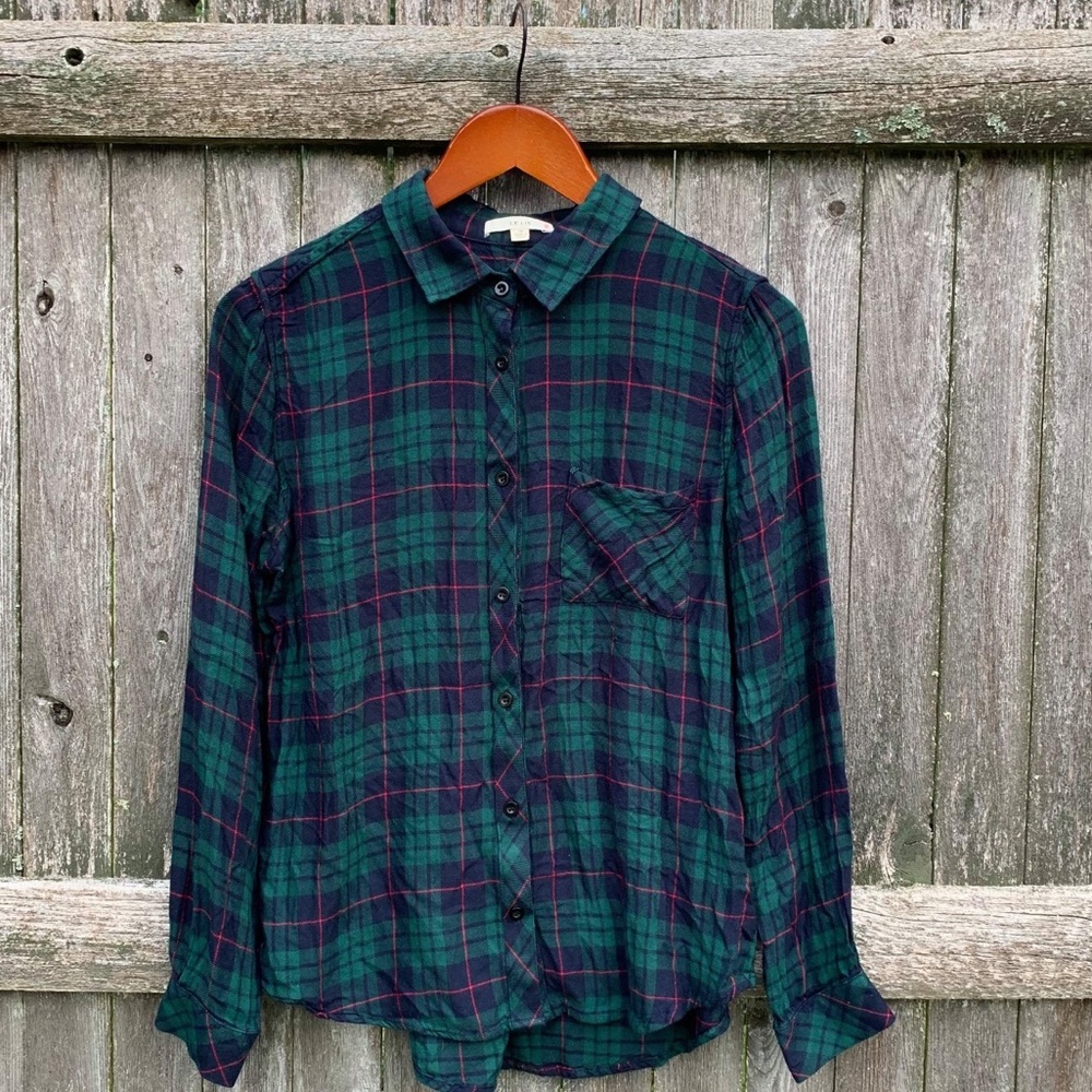 Le Lis plaid button down top - Picture 1 of 5
